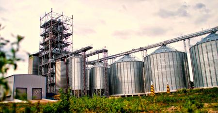 Зернові елеватори в Україні: нові стандарти та будівництво під ключ